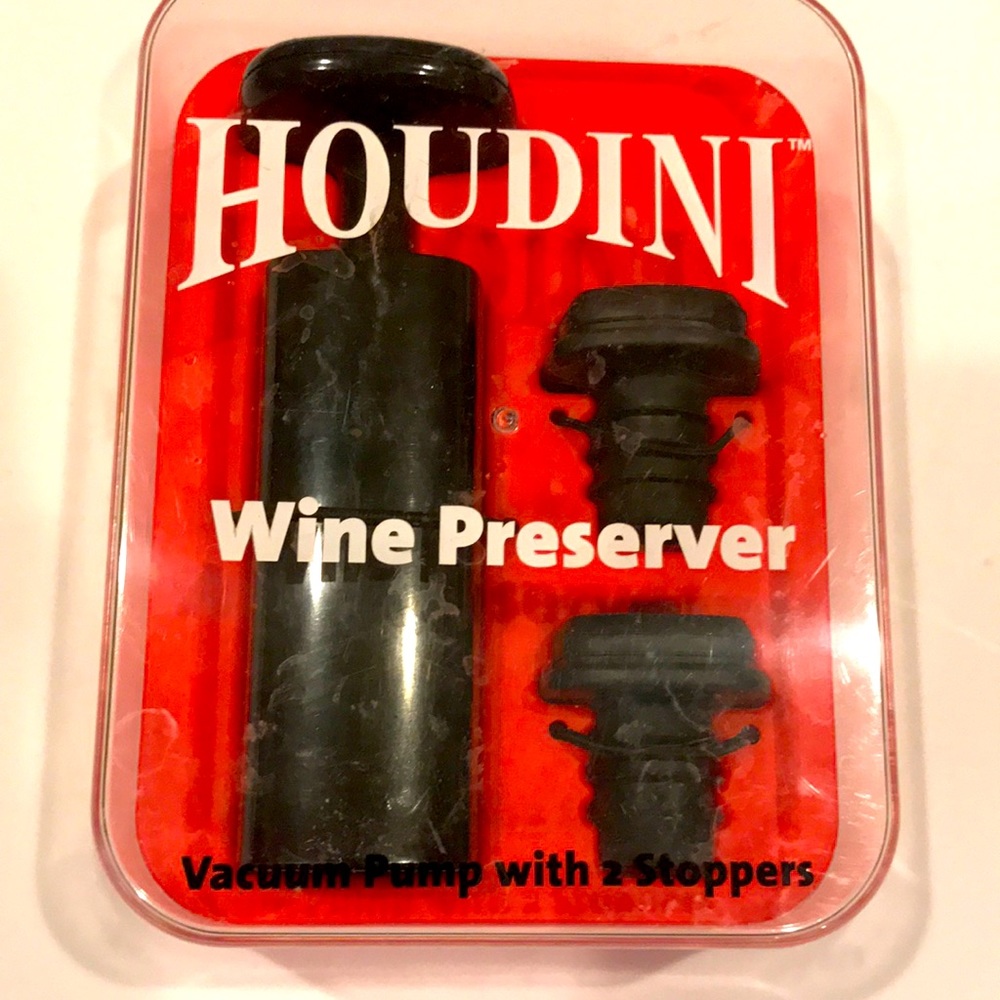 Houdini wine preserver vacuum pump 2 stoppers for wine bottles to save your wine